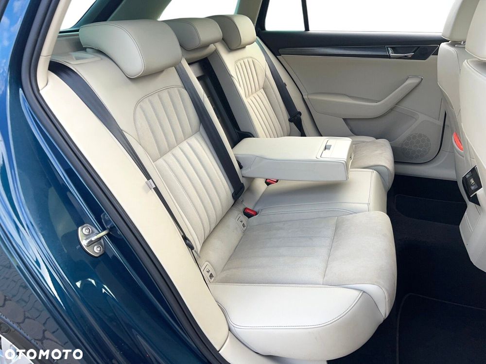 Skoda Superb 2.0 TDI SCR Style DSG - 14