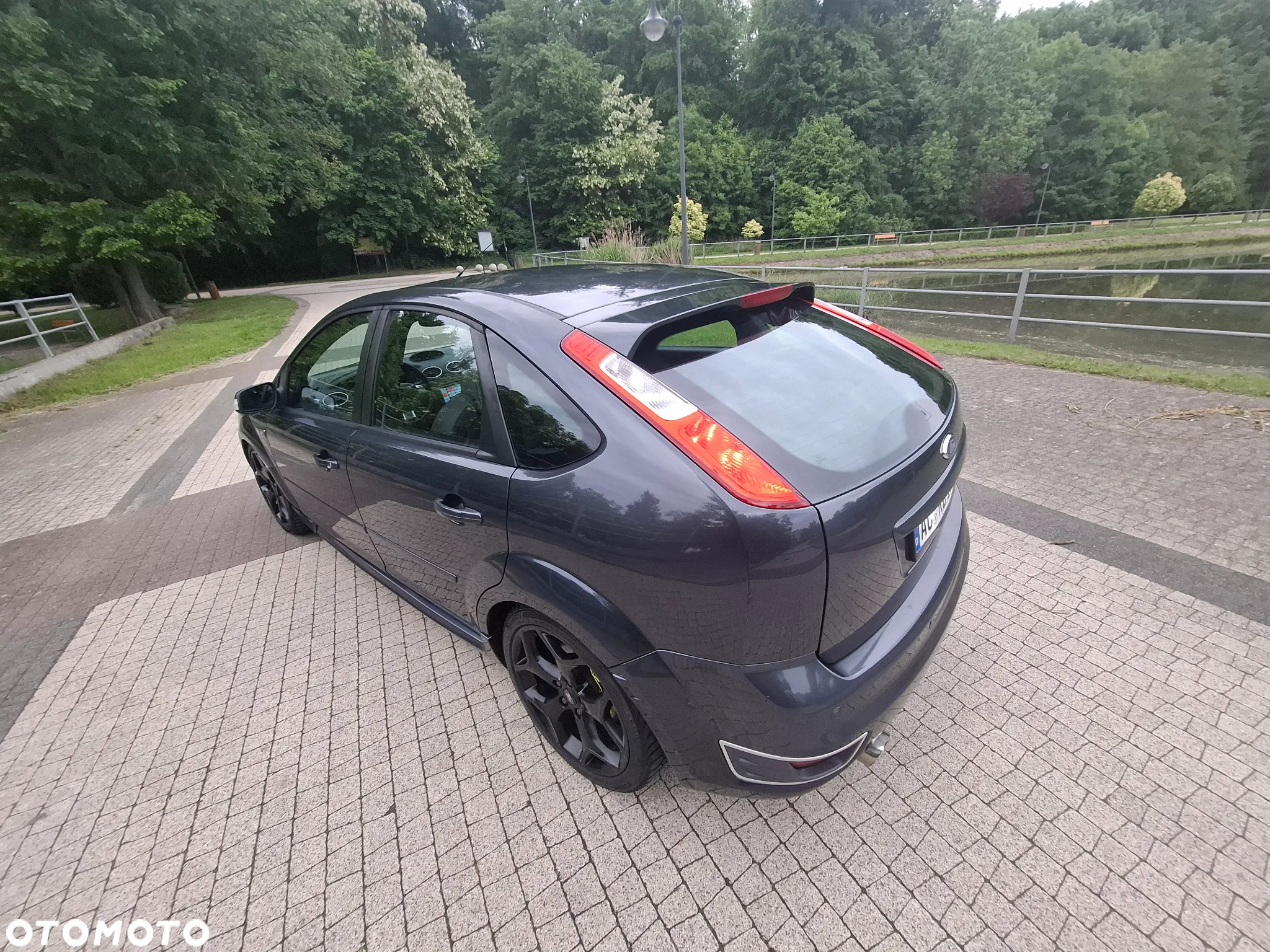 Ford Focus 2.5 ST - 32