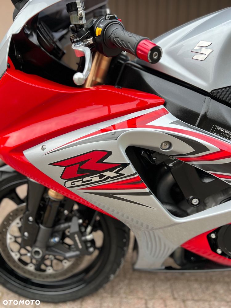 Suzuki GSX-R - 23