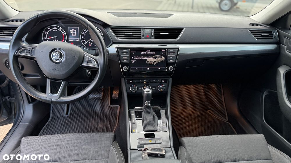 Skoda Superb 2.0 TSI Ambition DSG - 8
