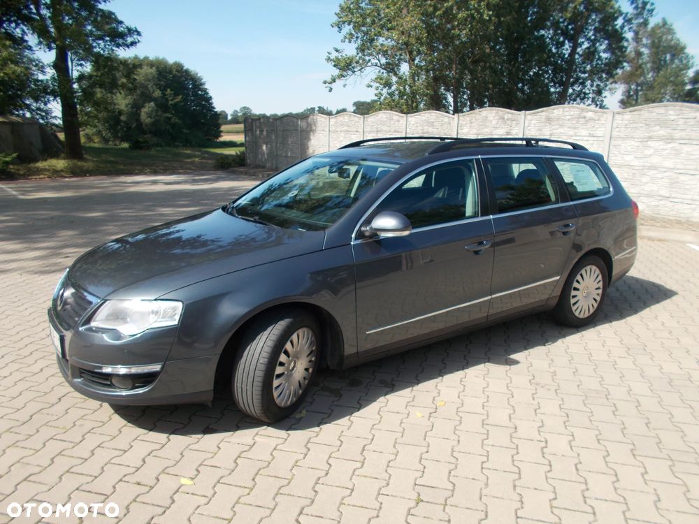 Volkswagen Passat Variant 1.6 TDI DPF BlueMot Comfortline - 2