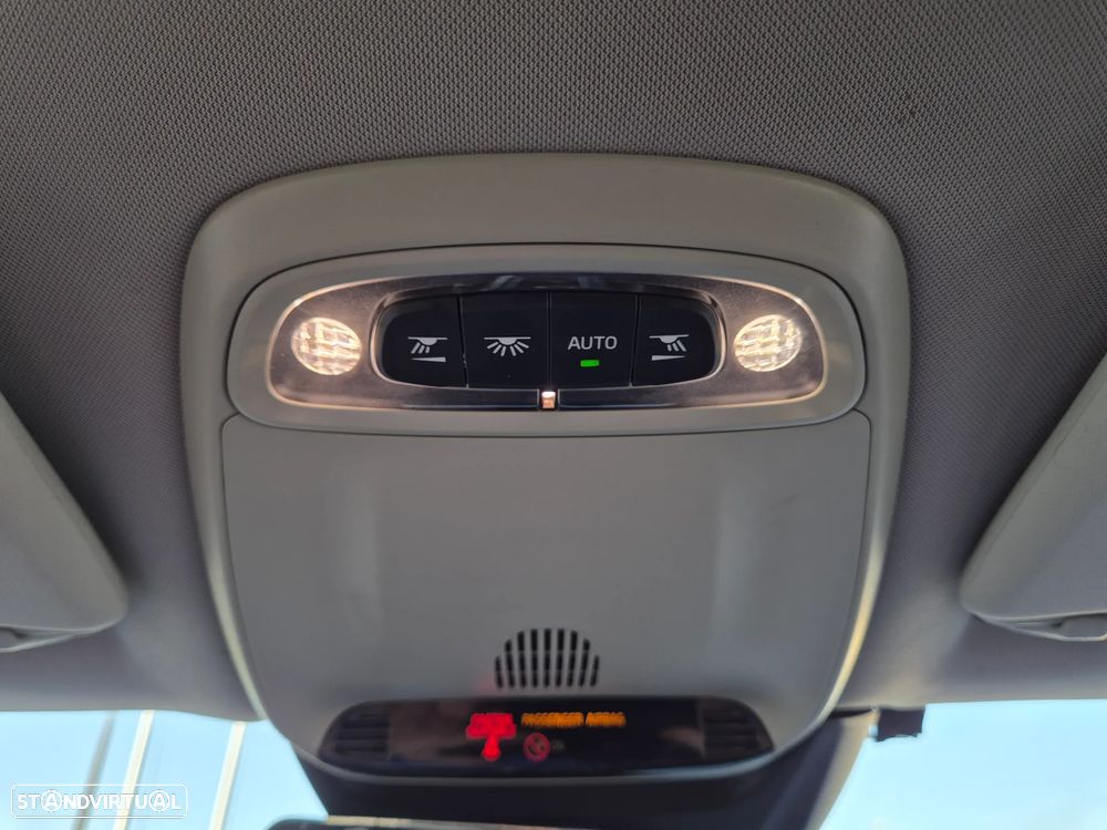 Volvo V40 1.6 D2 Eco Momentum - 24