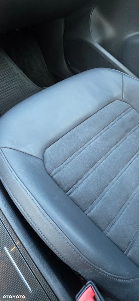 Volkswagen Passat 2.0 TDI Comfortline DSG - 8