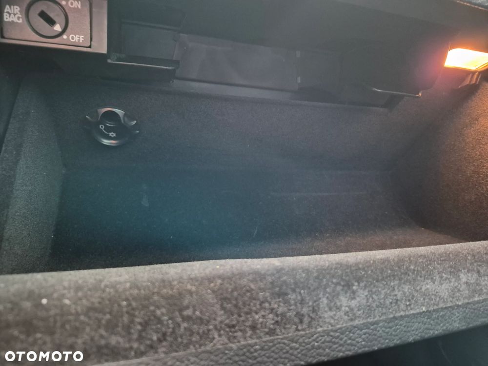 Volkswagen Golf 2.0 GTI DSG - 25