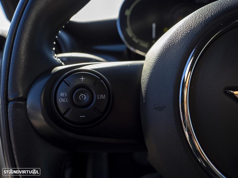 MINI 3 Portas Cooper SE - 30