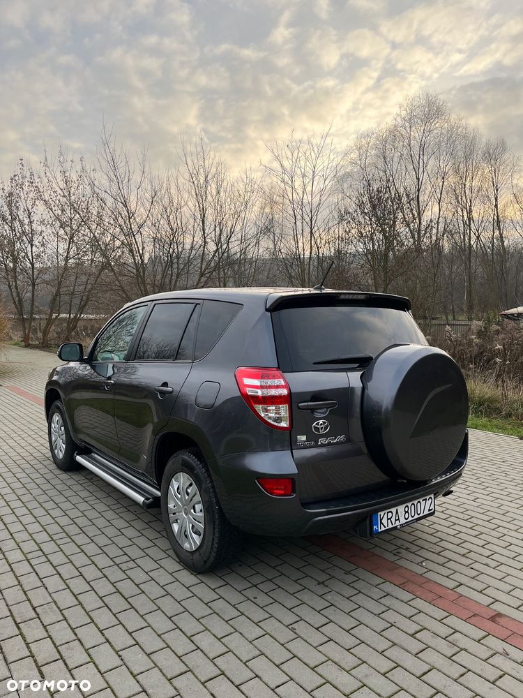 Toyota RAV4 - 2