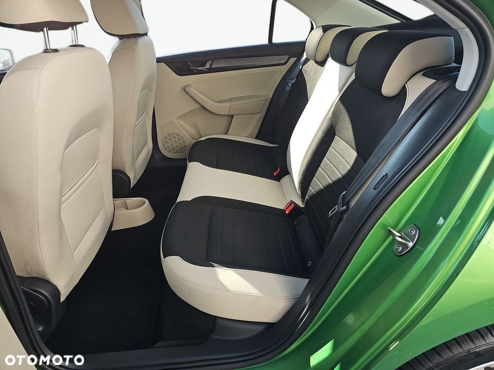 Skoda RAPID - 13