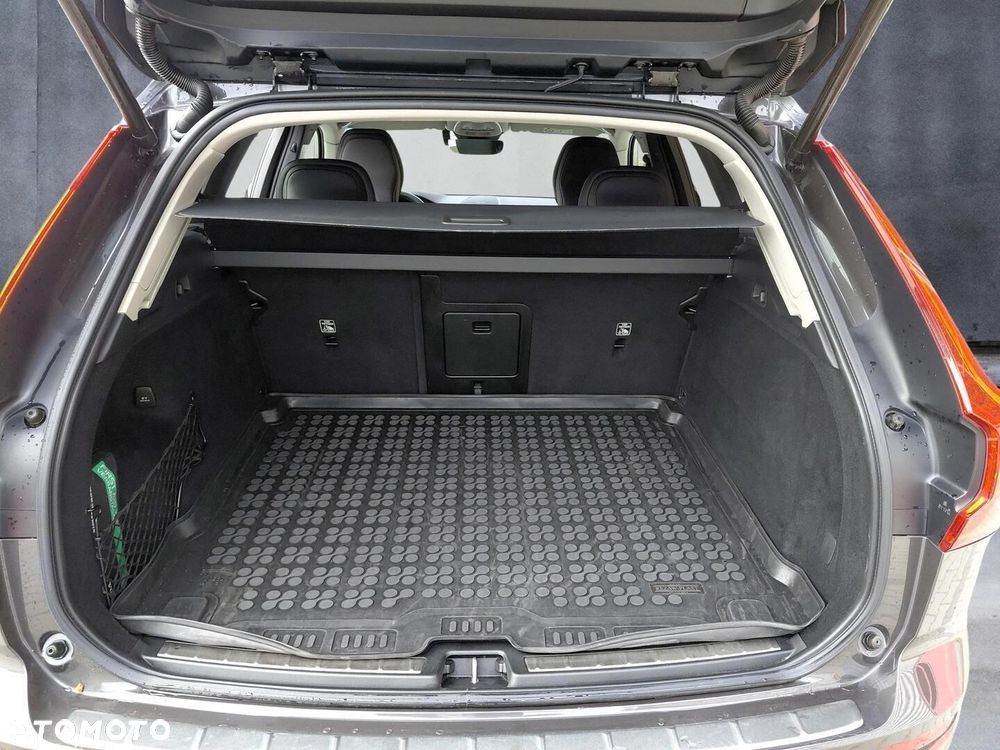 Volvo XC 60 B6 B AWD Inscription - 28
