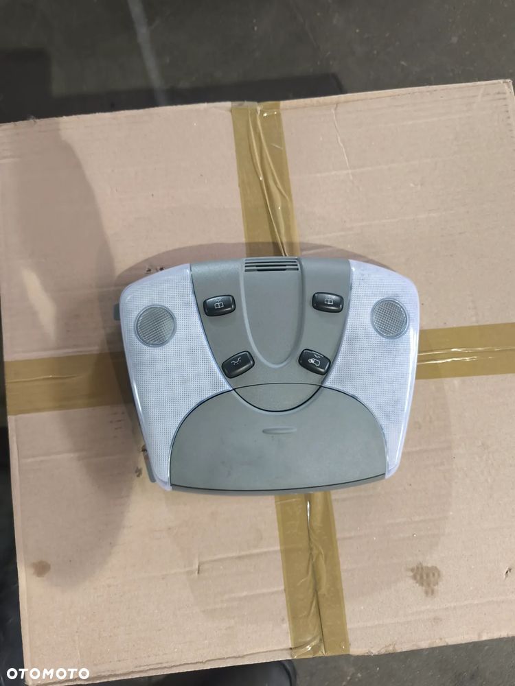 Lampa oświetlenia kabiny Mercedes-Benz Sprinter w906 A9069000300