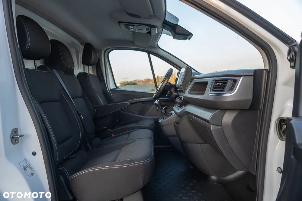 Renault TRAFIC - 32