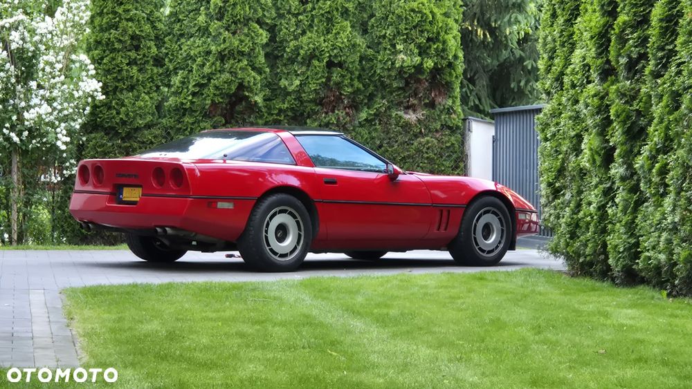 Chevrolet Corvette - 1