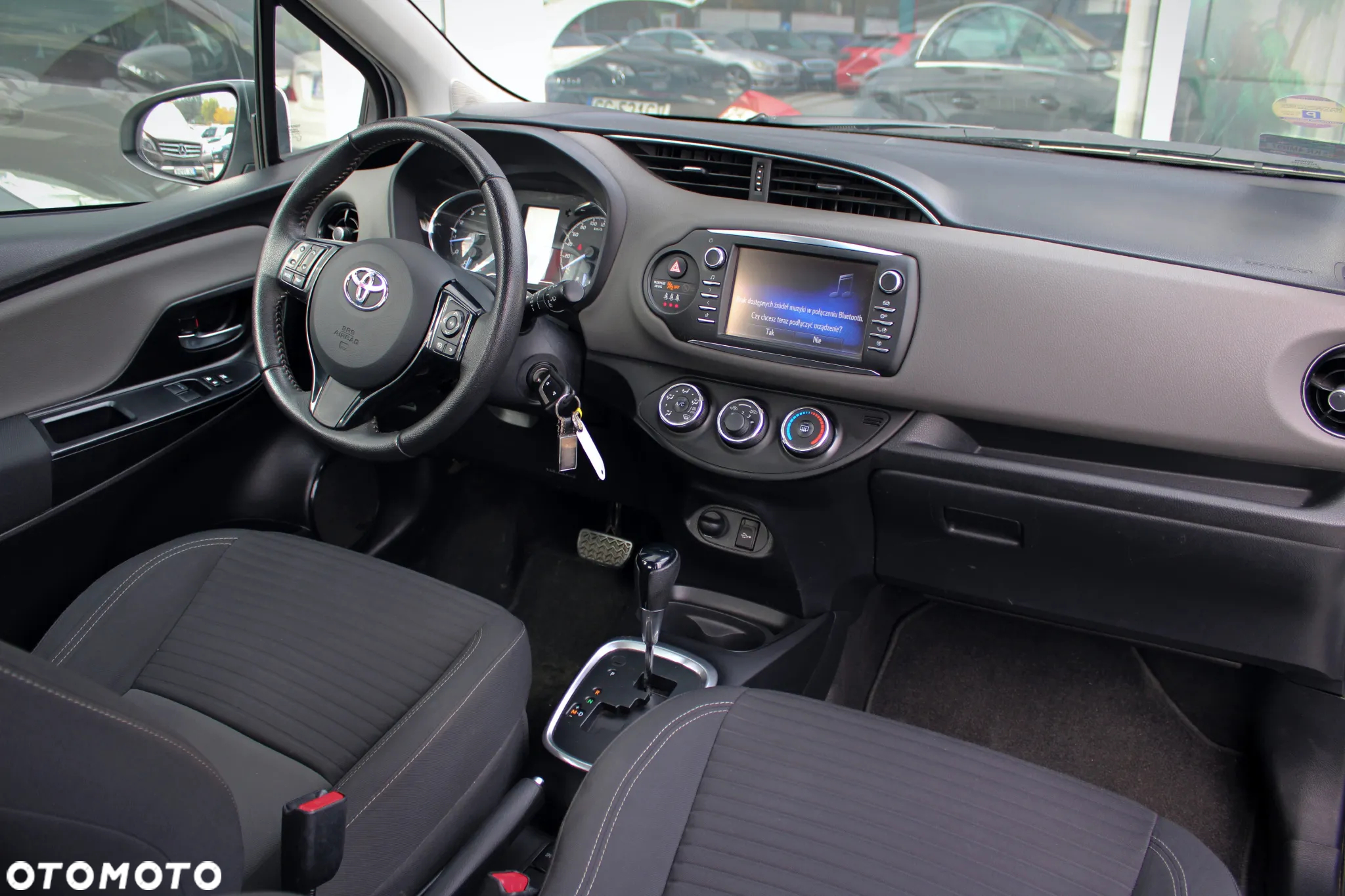 Toyota Yaris 1.5 Premium CVT - 4