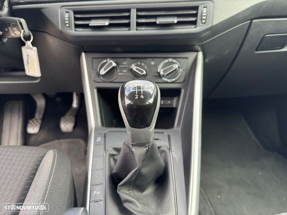 VW Polo 1.0 TSI Urban - 11