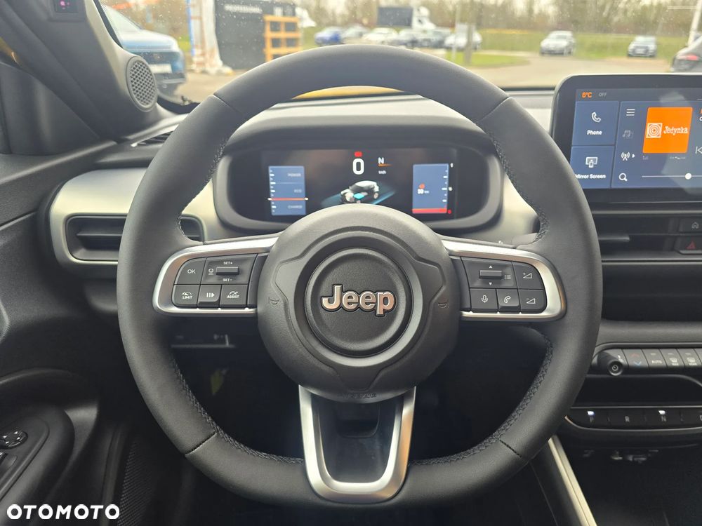 Jeep Avenger 1.2 T3 mHEV Altitude FWD eDCT6 - 14