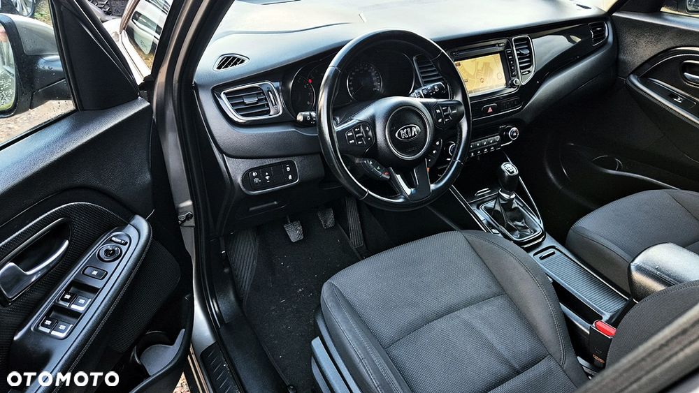 Kia Carens 1.6 GDI XL 7os EU6 - 27