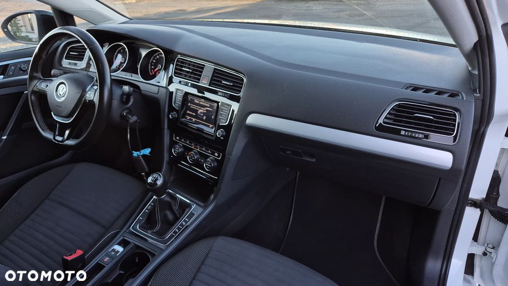 Volkswagen Golf 1.4 TSI BlueMotion Technology Cup - 25