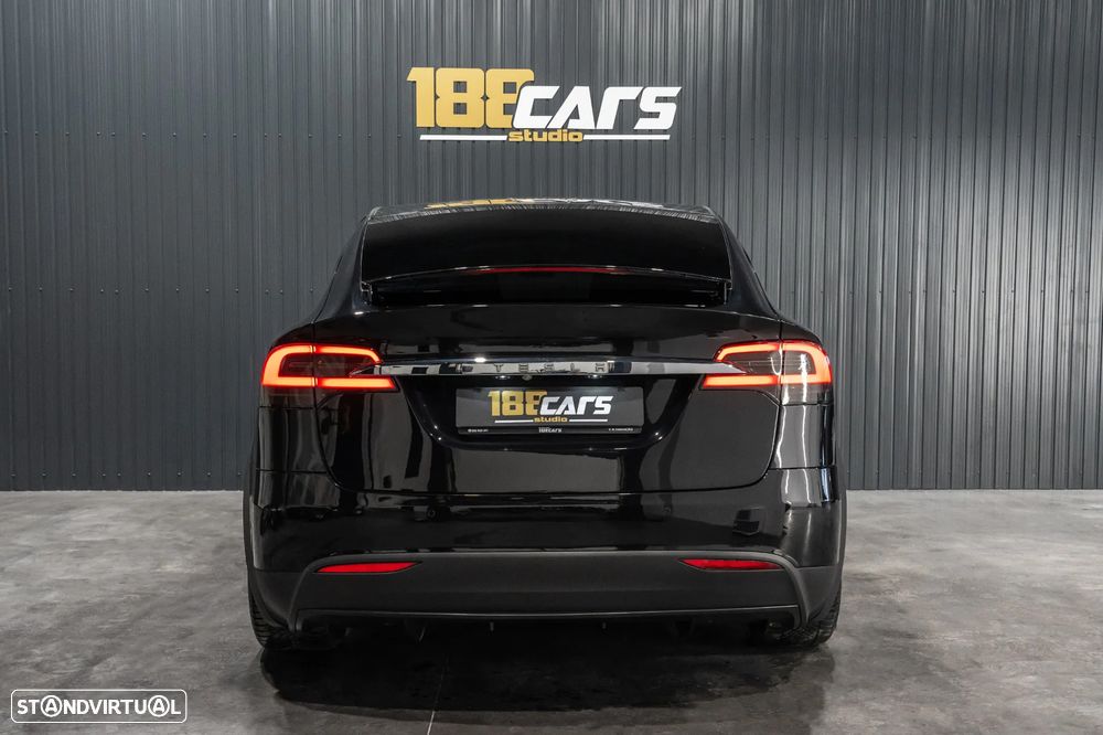Tesla Model X 100D - 51