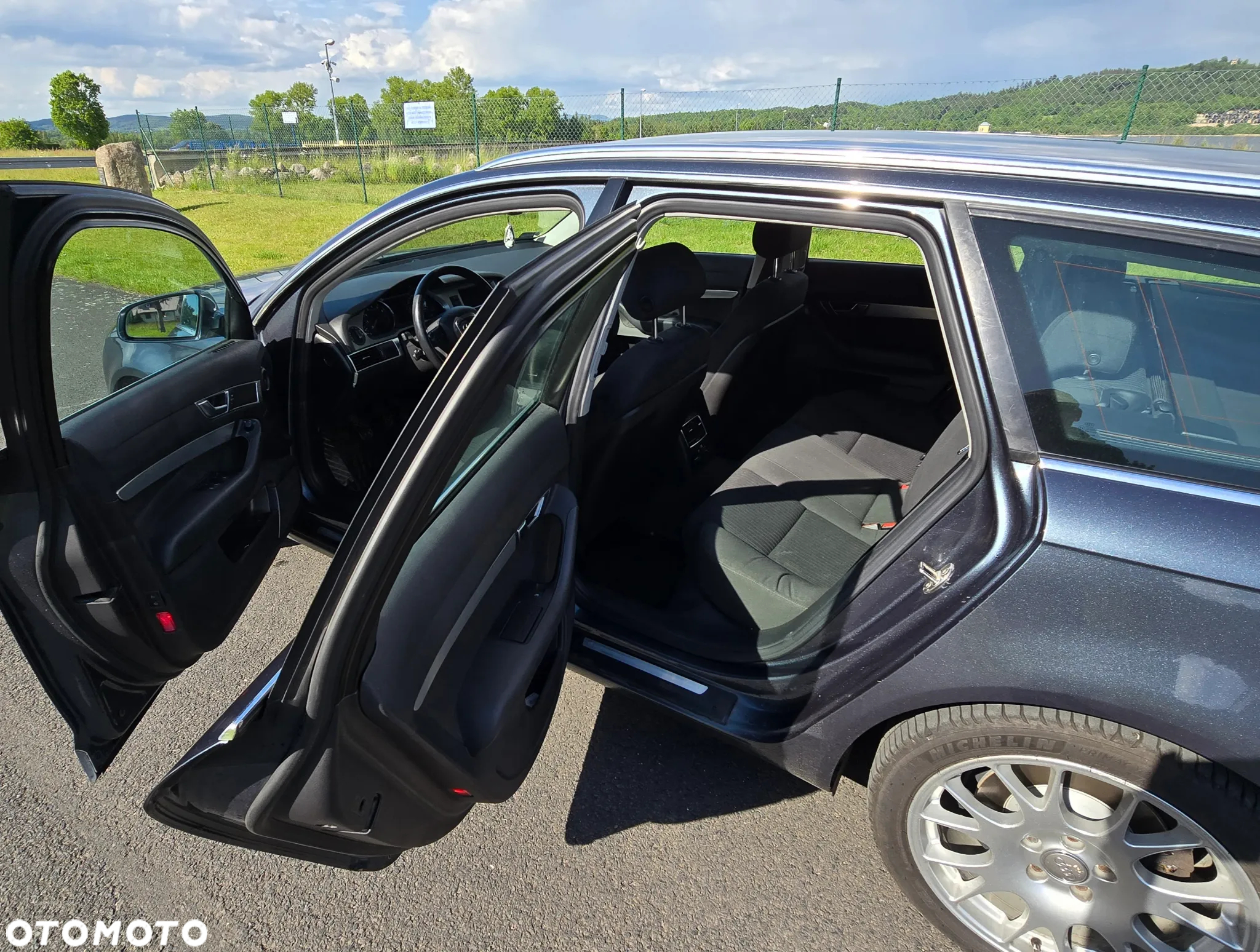 Audi A6 Avant 2.4 quattro - 10