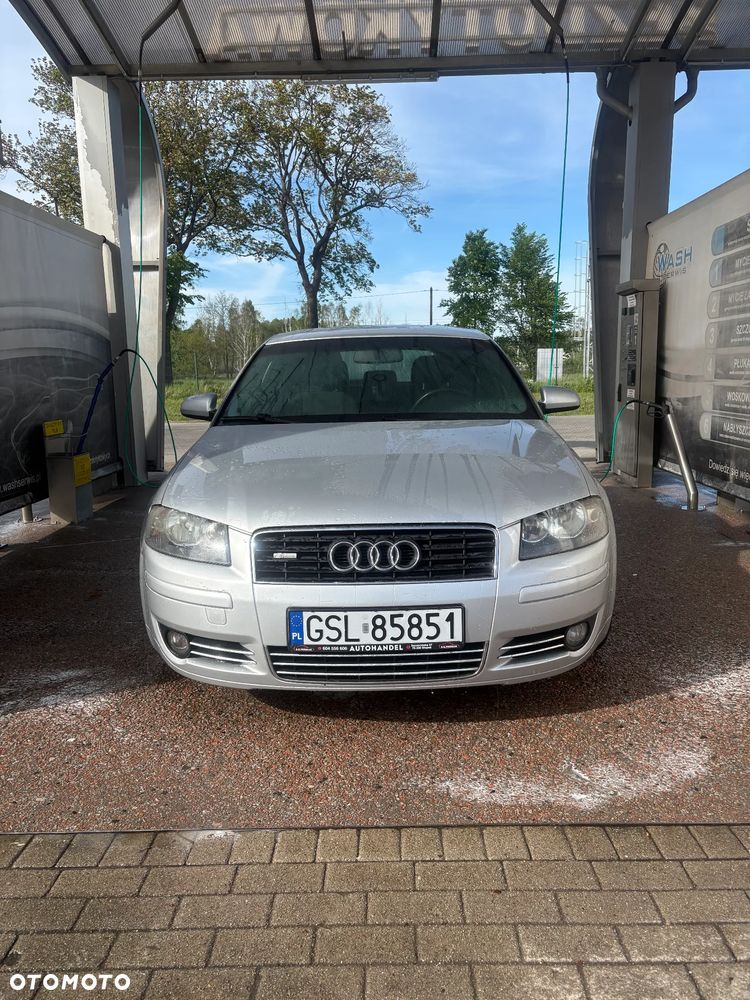Audi A3 3-drzwiowe 1.6 FSI Ambiente - 2