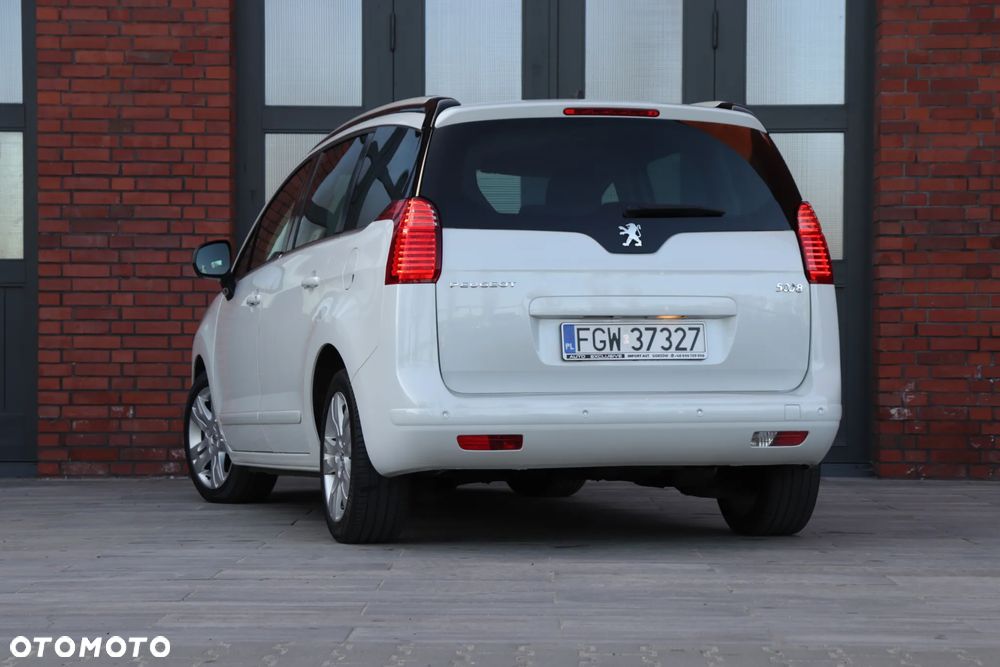 Peugeot 5008 HDI FAP 150 Allure - 15