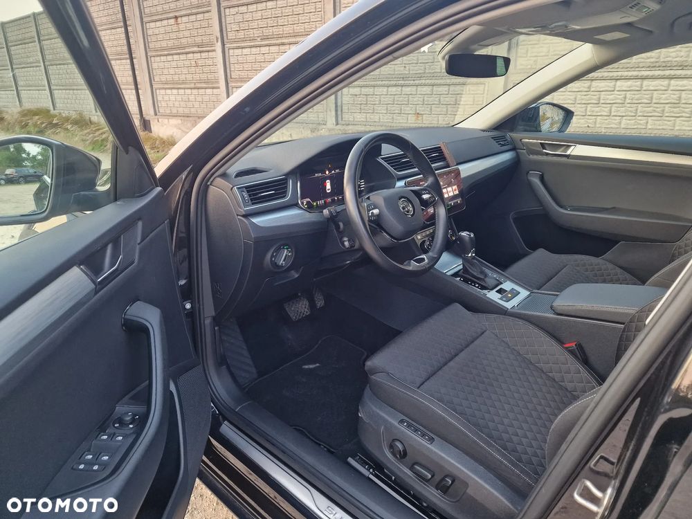 Skoda Superb ver-combi-1-4-tsi-iv-dsg-style - 7