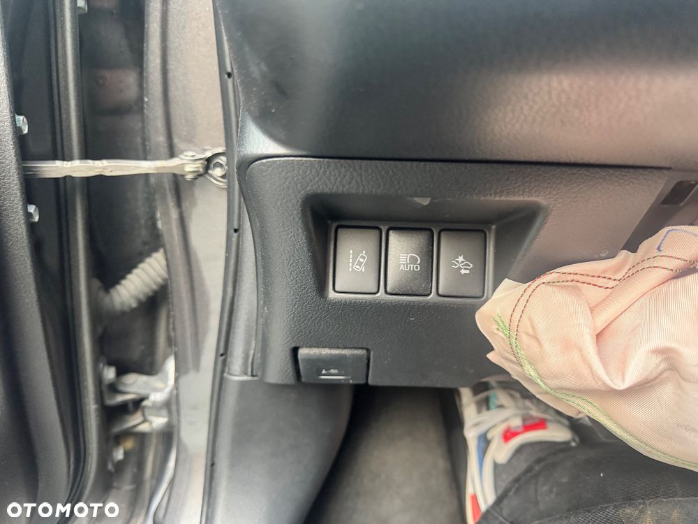 Toyota Yaris - 18