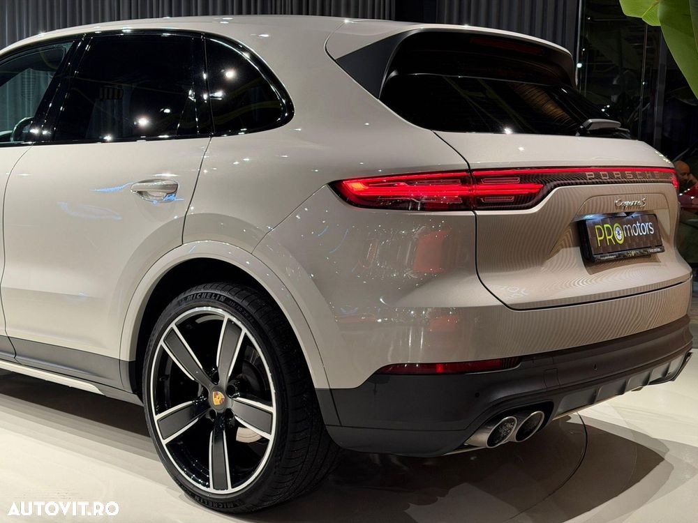 Porsche Cayenne S Tiptronic S - 12