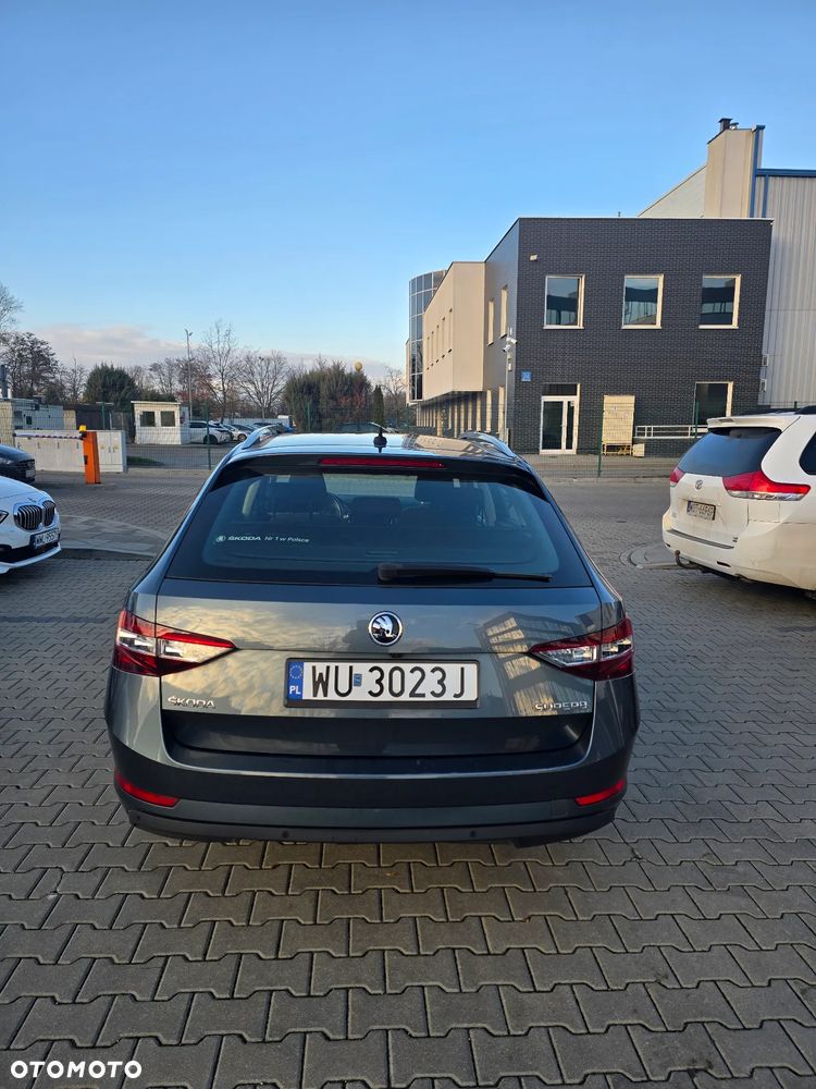 Skoda Superb 1.5 TSI Style DSG - 2