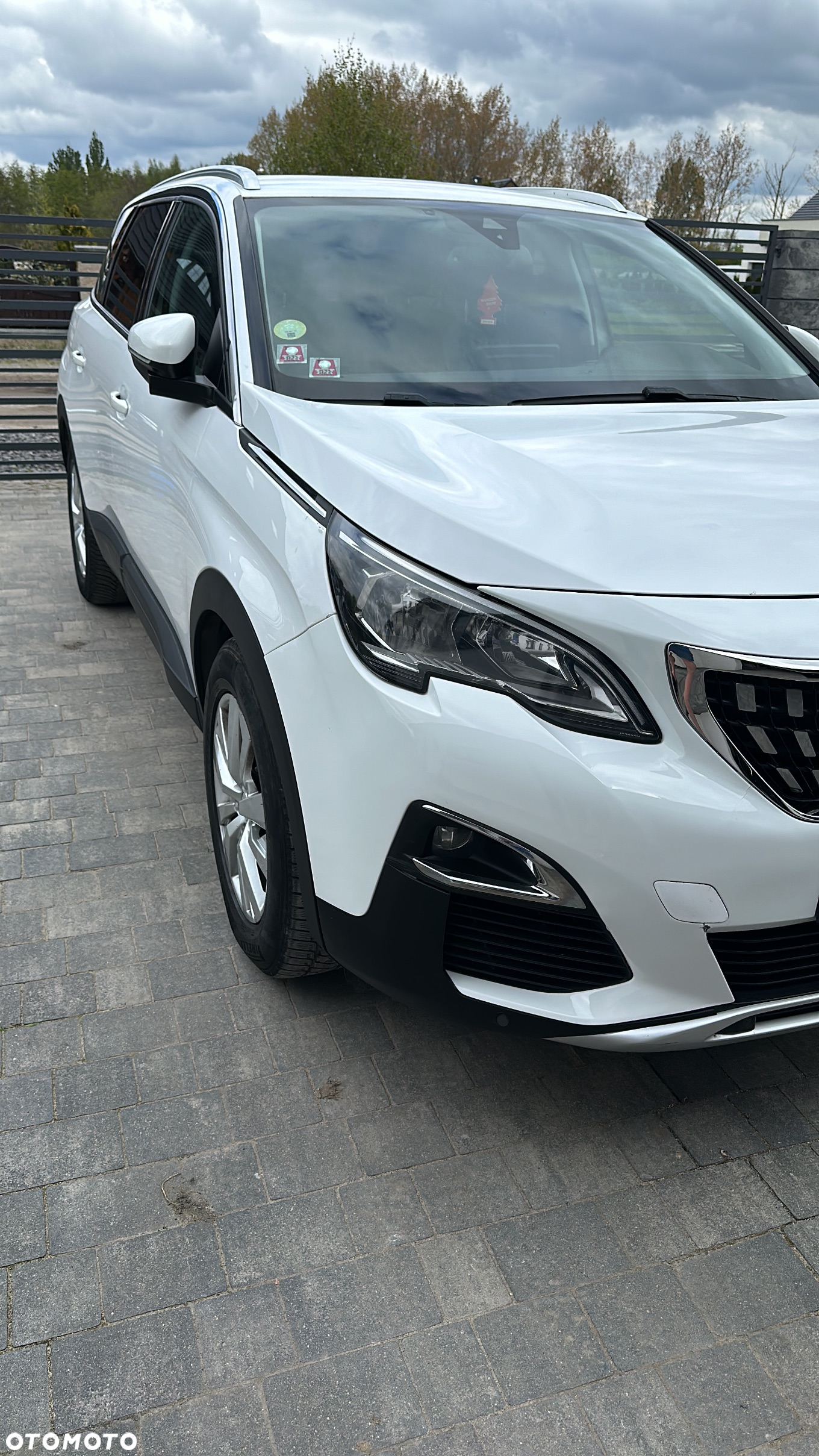 Peugeot 5008 - 8