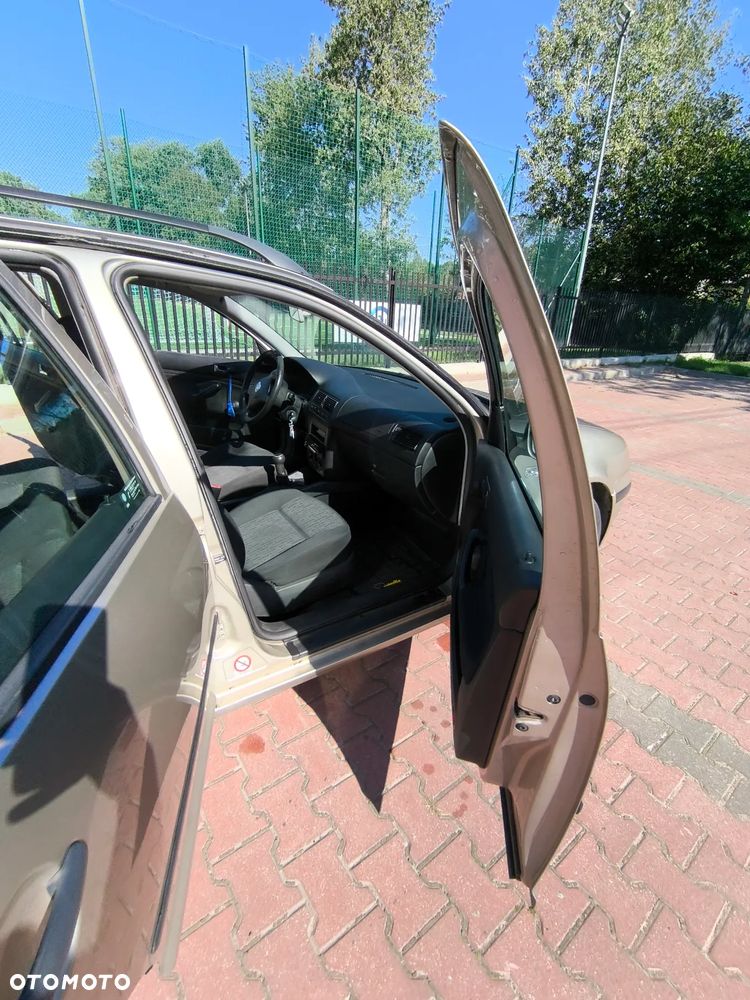 Volkswagen Golf - 8