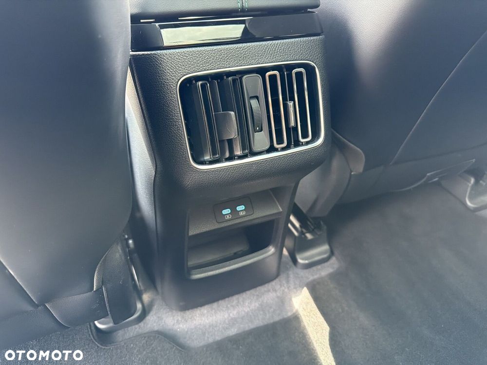 BYD Seal U - 35