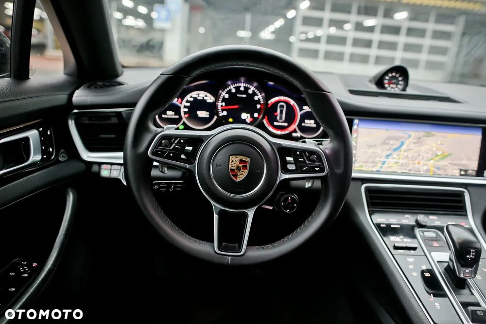 Porsche Panamera 4S - 21