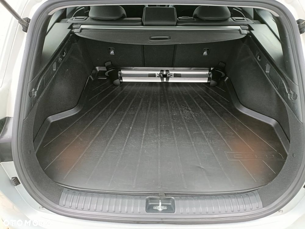 Kia Ceed 1.4 T-GDI L - 21