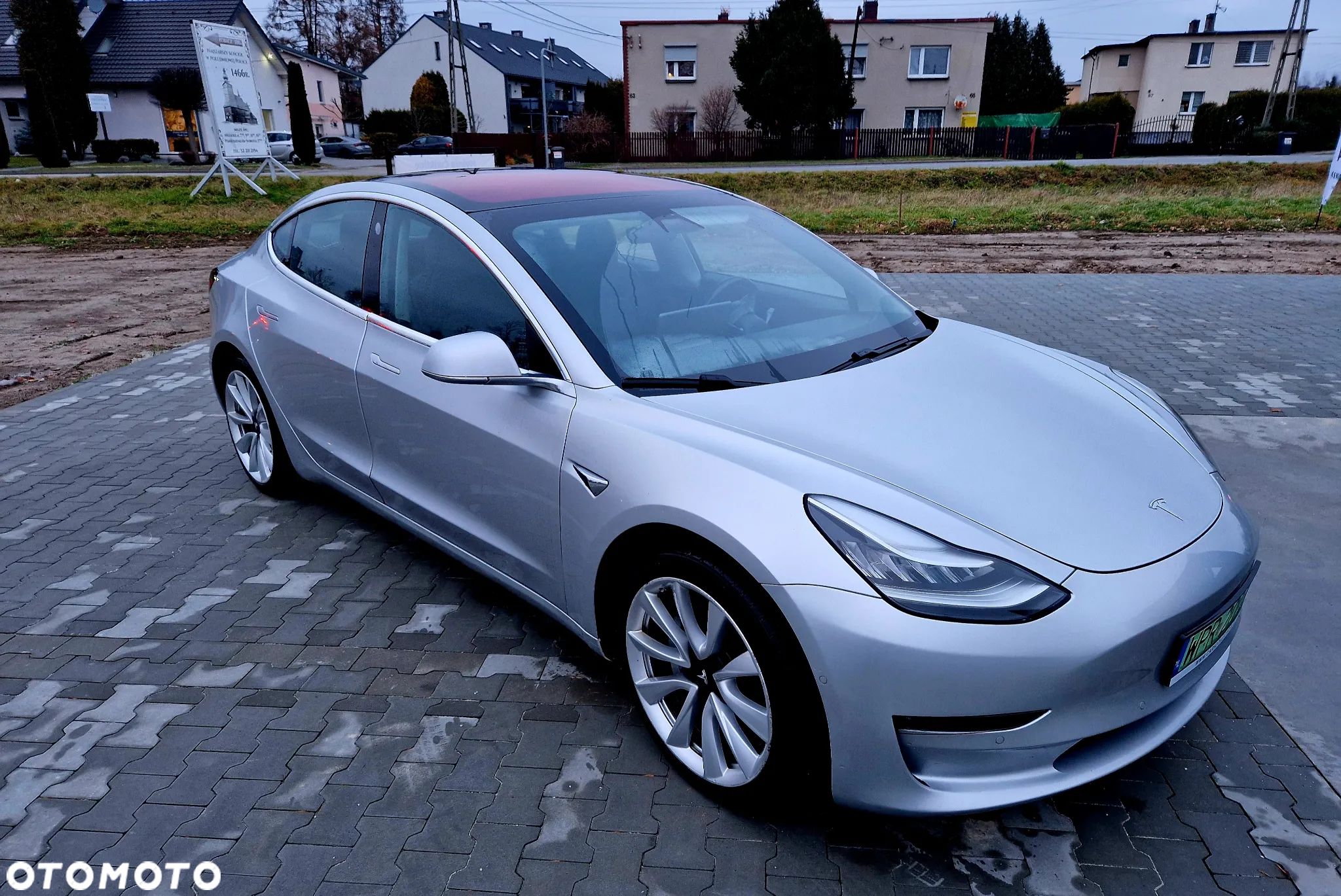 Tesla Model 3 Long Range AWD - 1