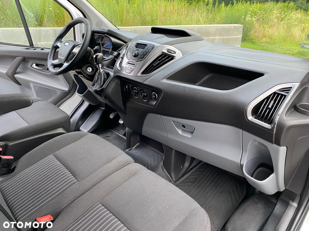 Ford Transit Custom - 19