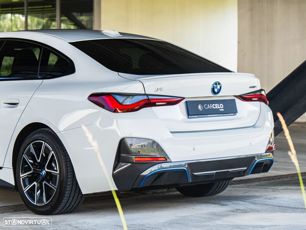 BMW i4 eDrive40 Pack Desportivo M - 8