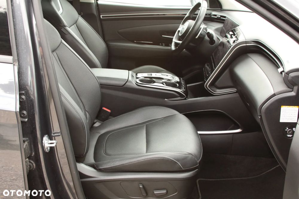 Hyundai Tucson 1.6 T-GDi HEV Executive 2WD - 20