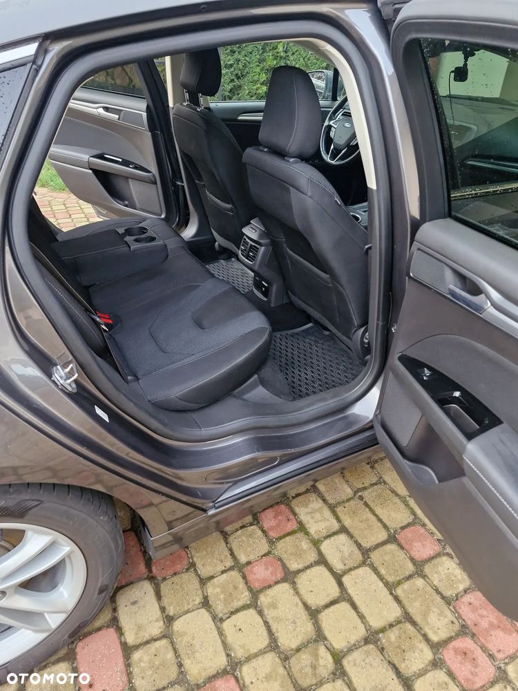 Ford Mondeo 2.0 TDCi Titanium PowerShift - 12