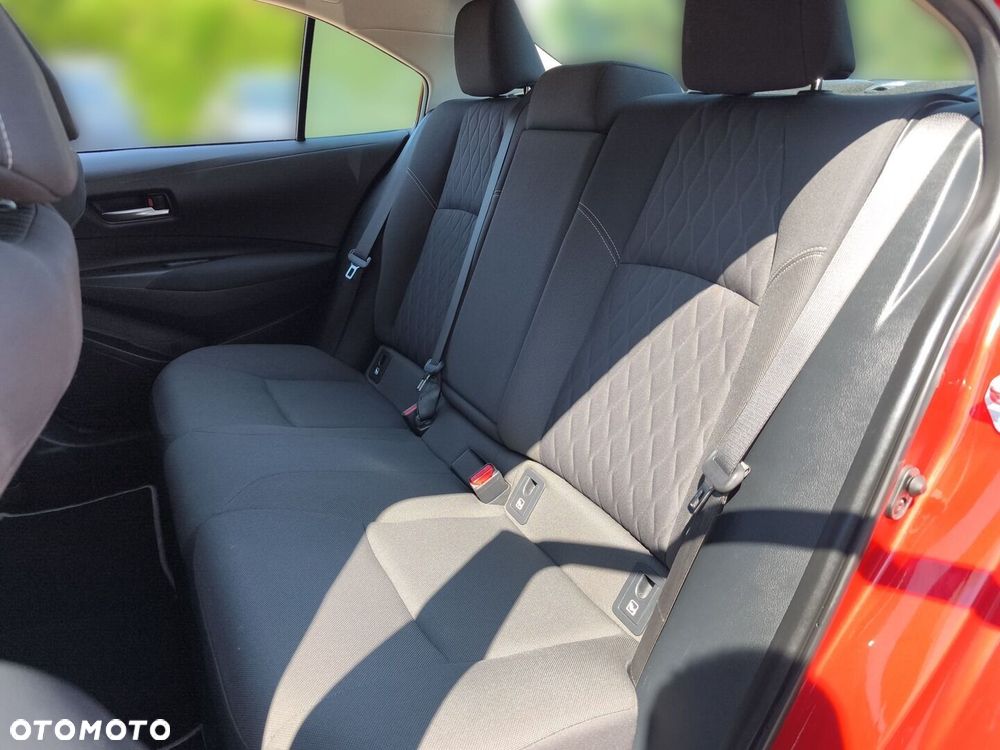 Toyota Corolla 1.8 Hybrid Comfort - 14