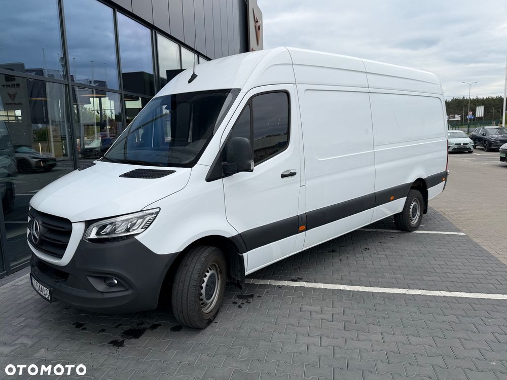 Mercedes-Benz Sprinter L4H2 - 10