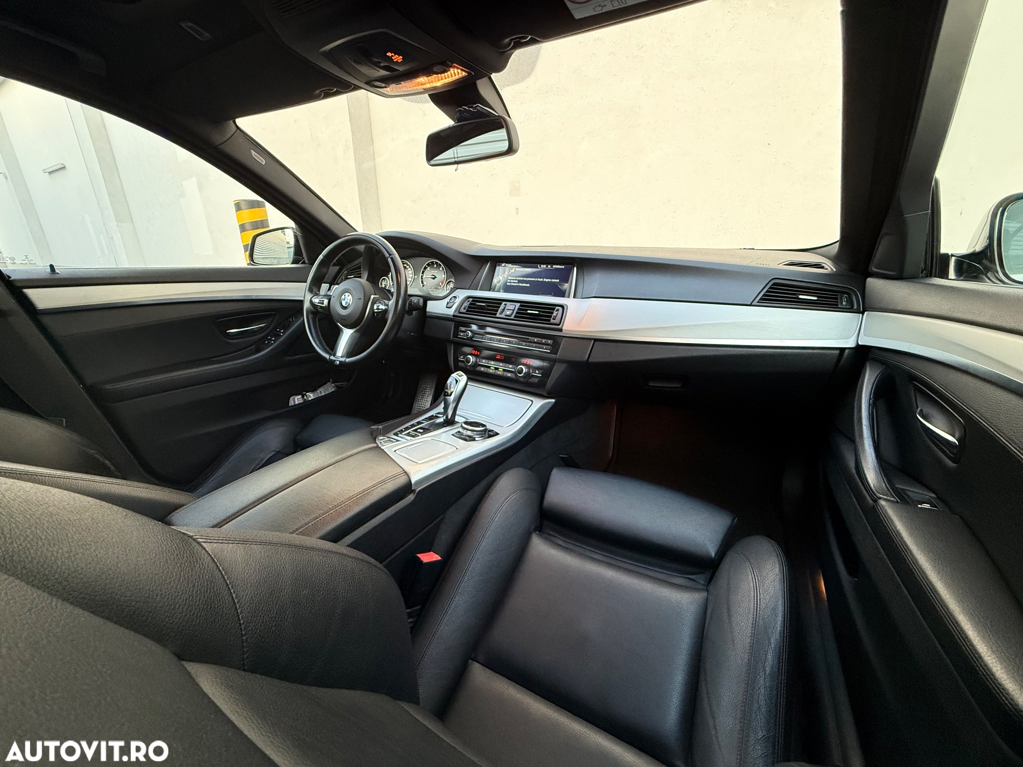 BMW Seria 5 520d xDrive - 7