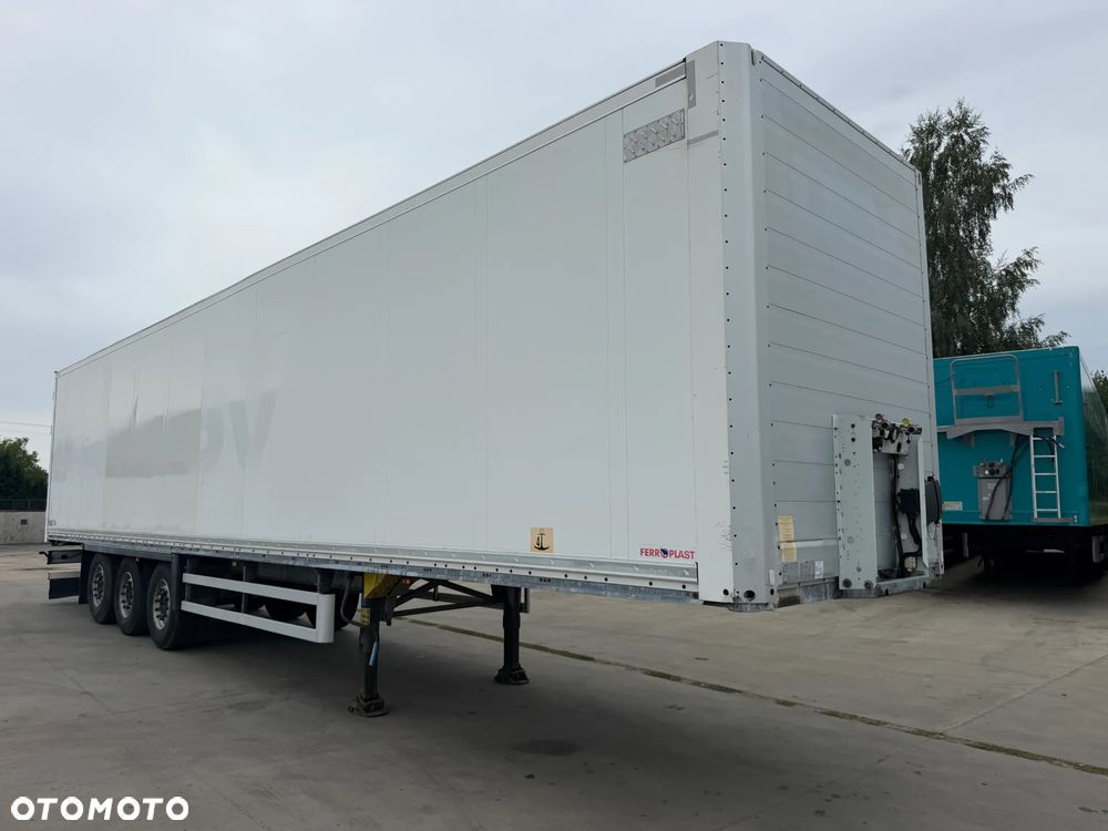 Schmitz Cargobull Izoterma 2019 rok - 1