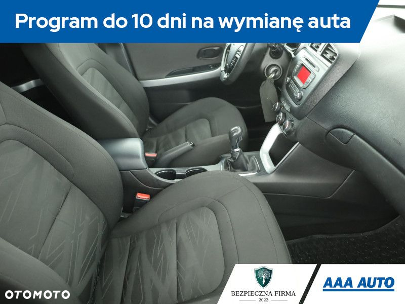Kia Ceed - 8