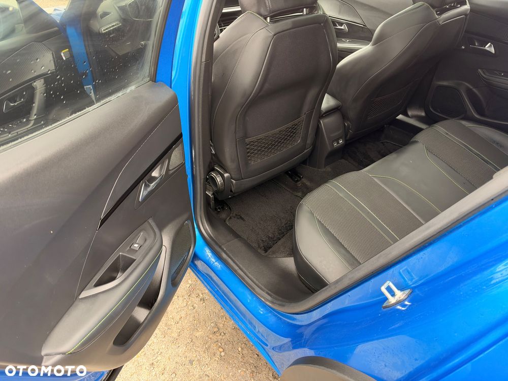 Peugeot 2008 PureTech mHEV GT Exclusive e-DCS6 - 12