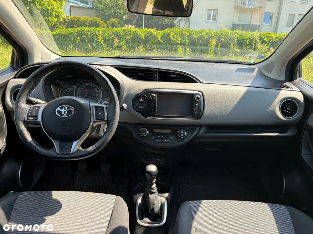 Toyota Yaris 1.33 Premium - 12
