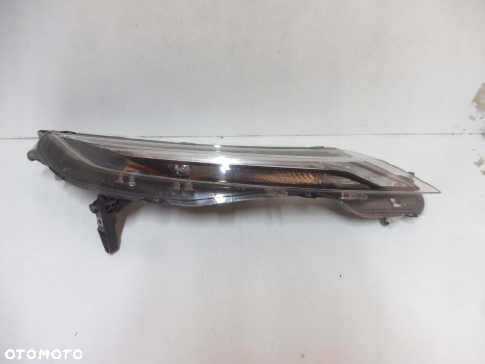 nissan jukke 2 ii swiatlo led drl prawa strona - 1