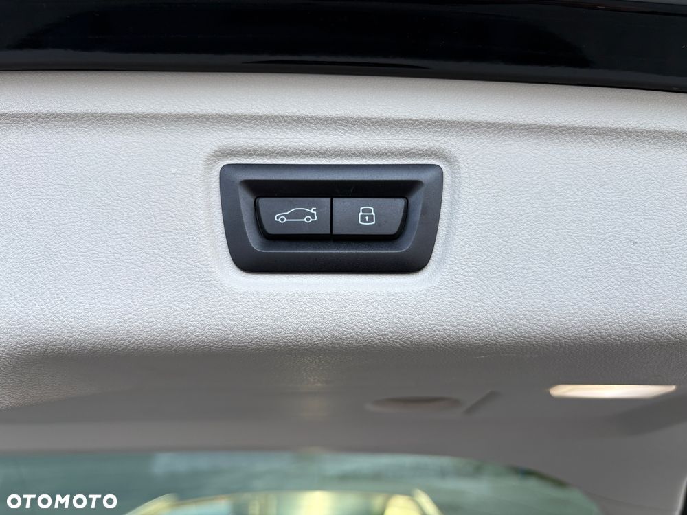 BMW Seria 3 318d Business Edition - 14