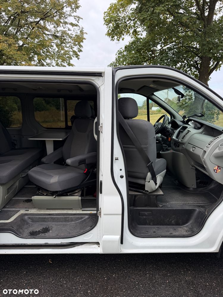 Opel Vivaro - 25