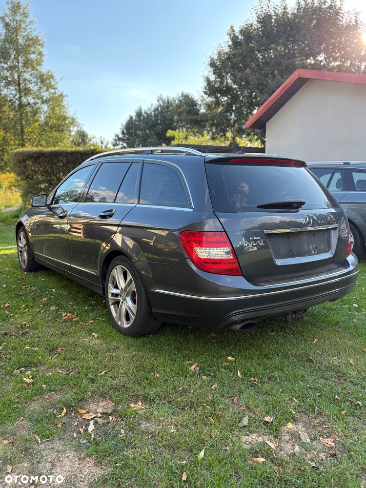 Mercedes-Benz Klasa C 220 T CDI DPF Automatik BlueEFFICIENCY Avantgarde - 3