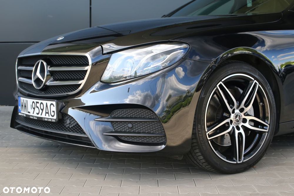 Mercedes-Benz Klasa E 220 d 4-Matic 9G-TRONIC - 9